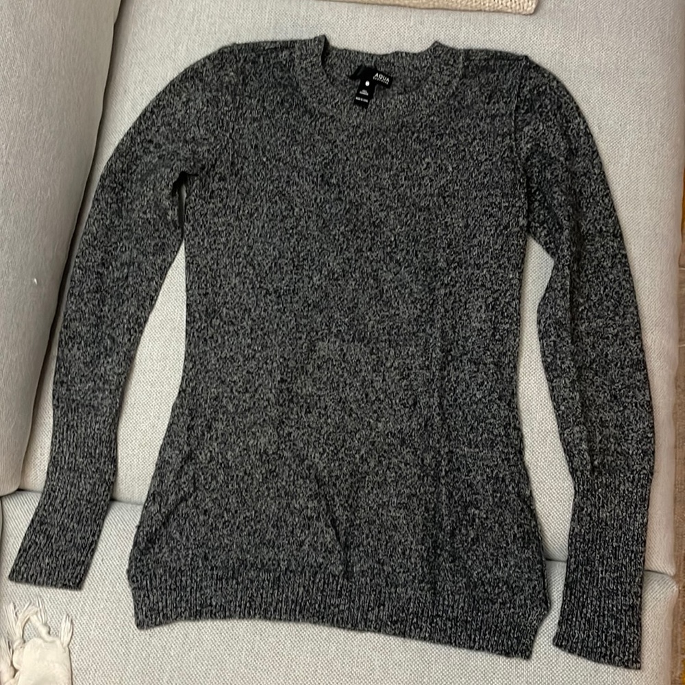 Aqua 100% Cashmere XS Grey Long Sleeved Sweater